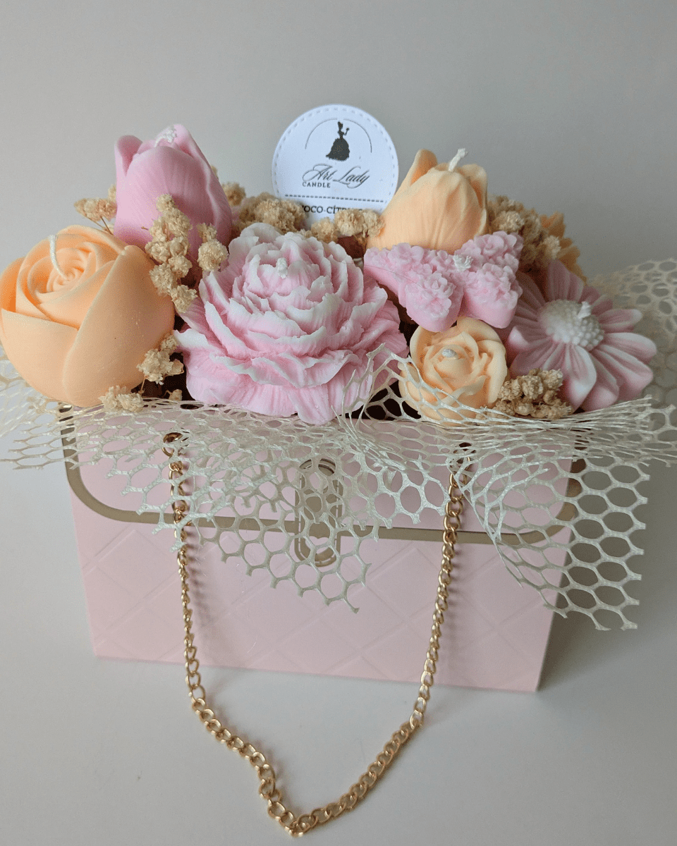BOUQUET BOLSO ROSA - FLORES ROSAS Y NARANJAS
