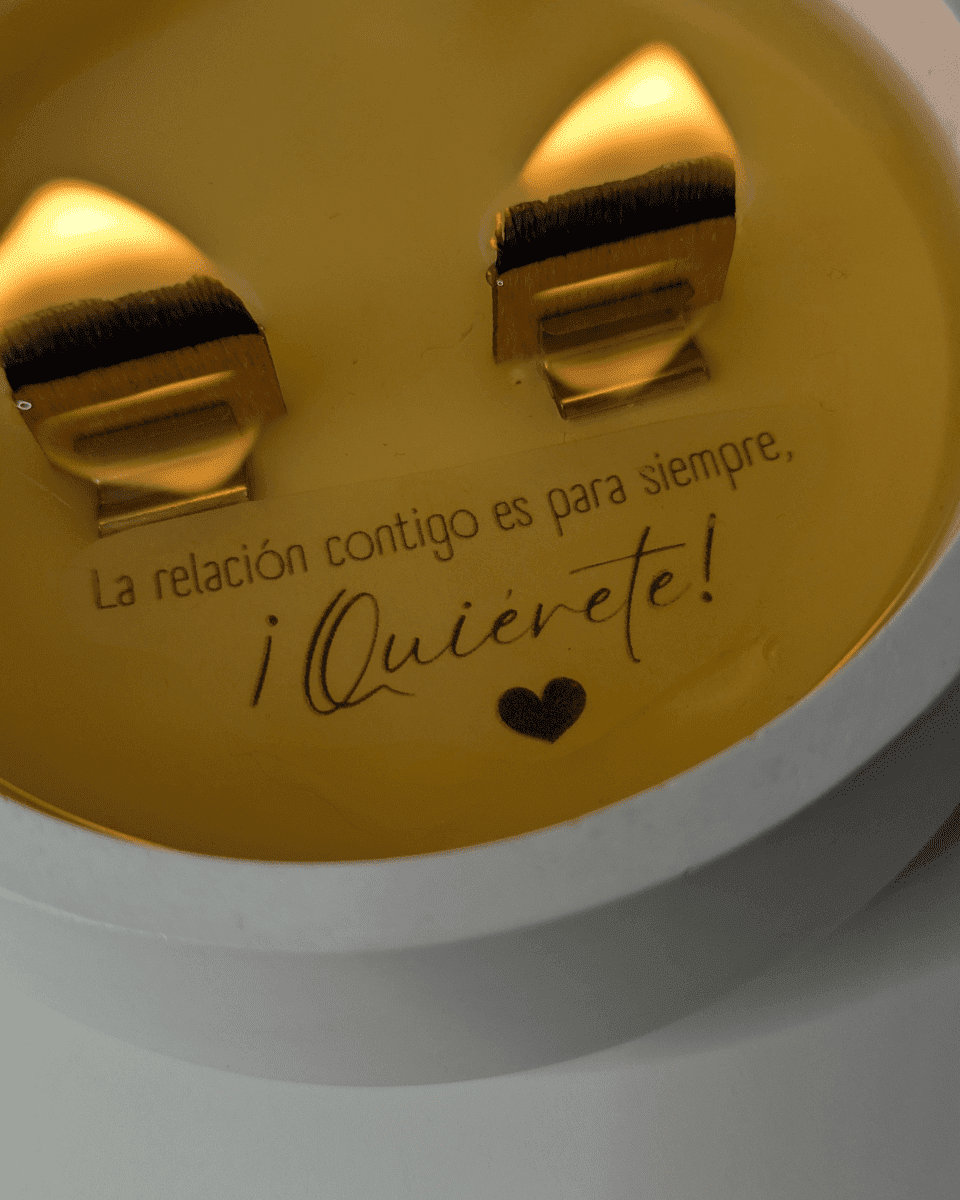 Vela con mensaje oculto – “La relación contigo es para siempre, ¡quiérete!