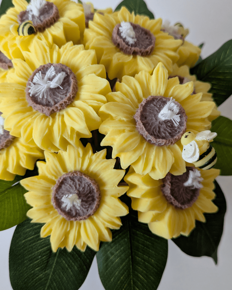 BOUQUET CAJA BLANCA GIRASOLES